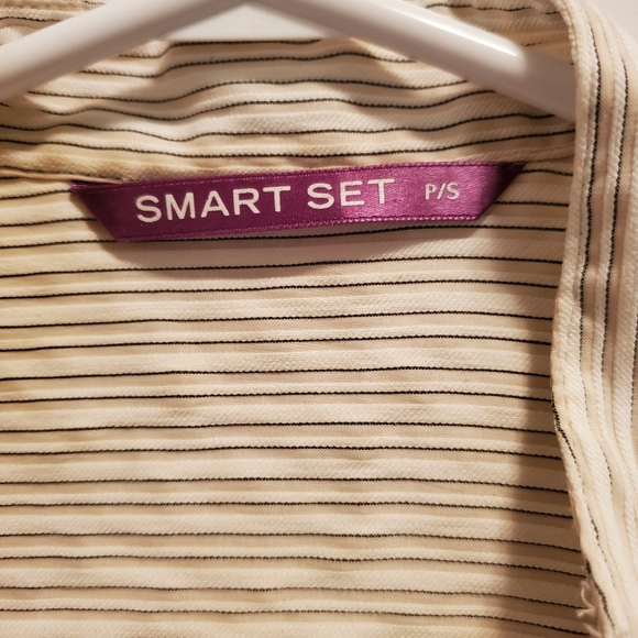 Small Smart Set Blouse - Picture 3 of 6